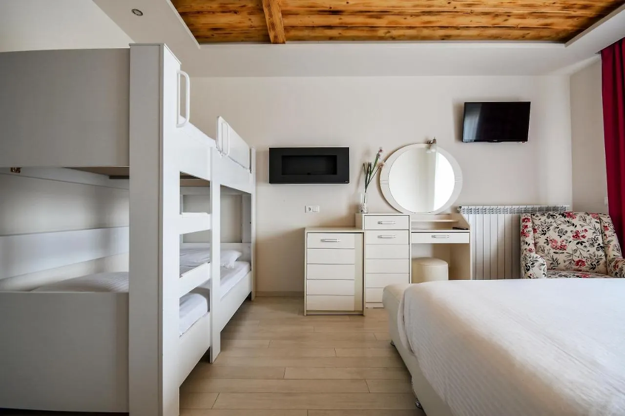 Archontiko Liamas Hotel Stavros